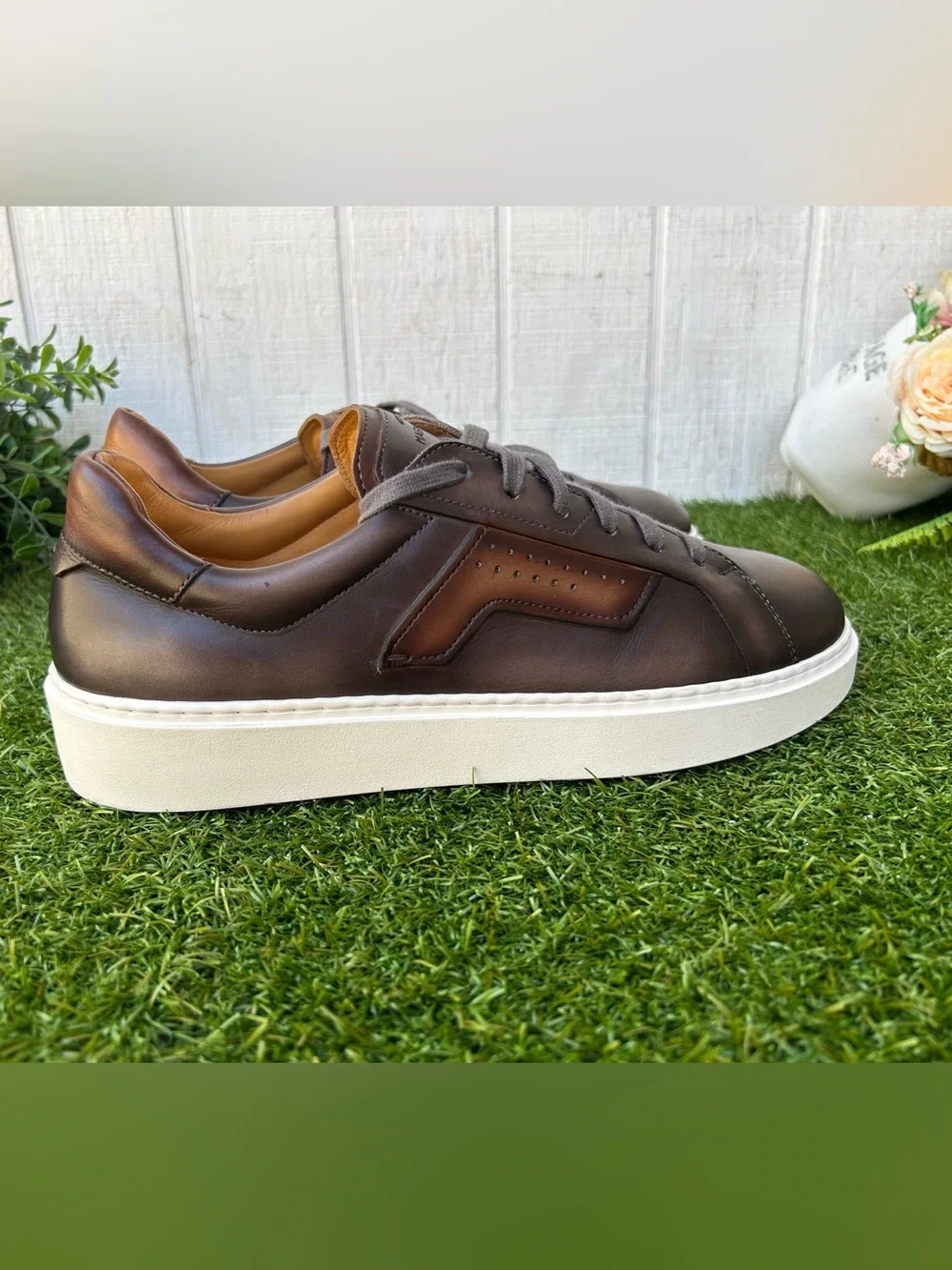 Magnanni Men's Phoenix Lace Up Sneakers Core: Grey/Brown size 10 Like new/no box